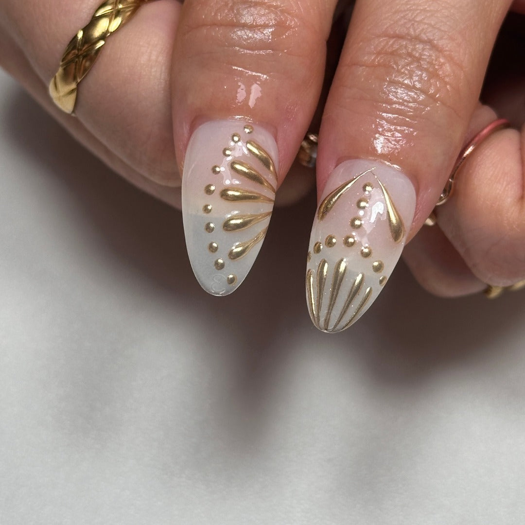 Vintage Ivory & Gold 3D Floral Nails – Elegant Almond Press-On Set