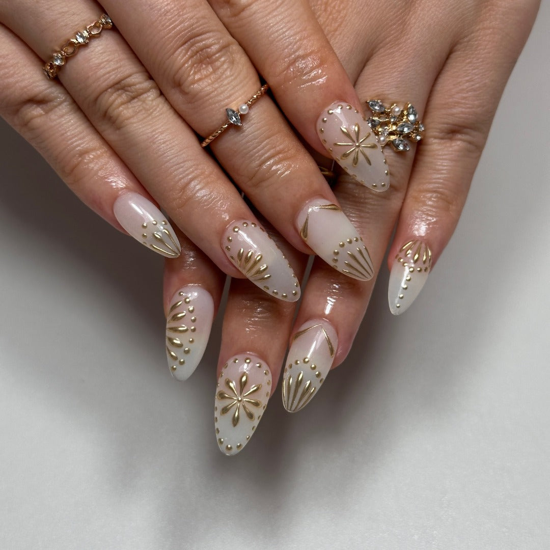 Vintage Ivory & Gold 3D Floral Nails – Elegant Almond Press-On Set
