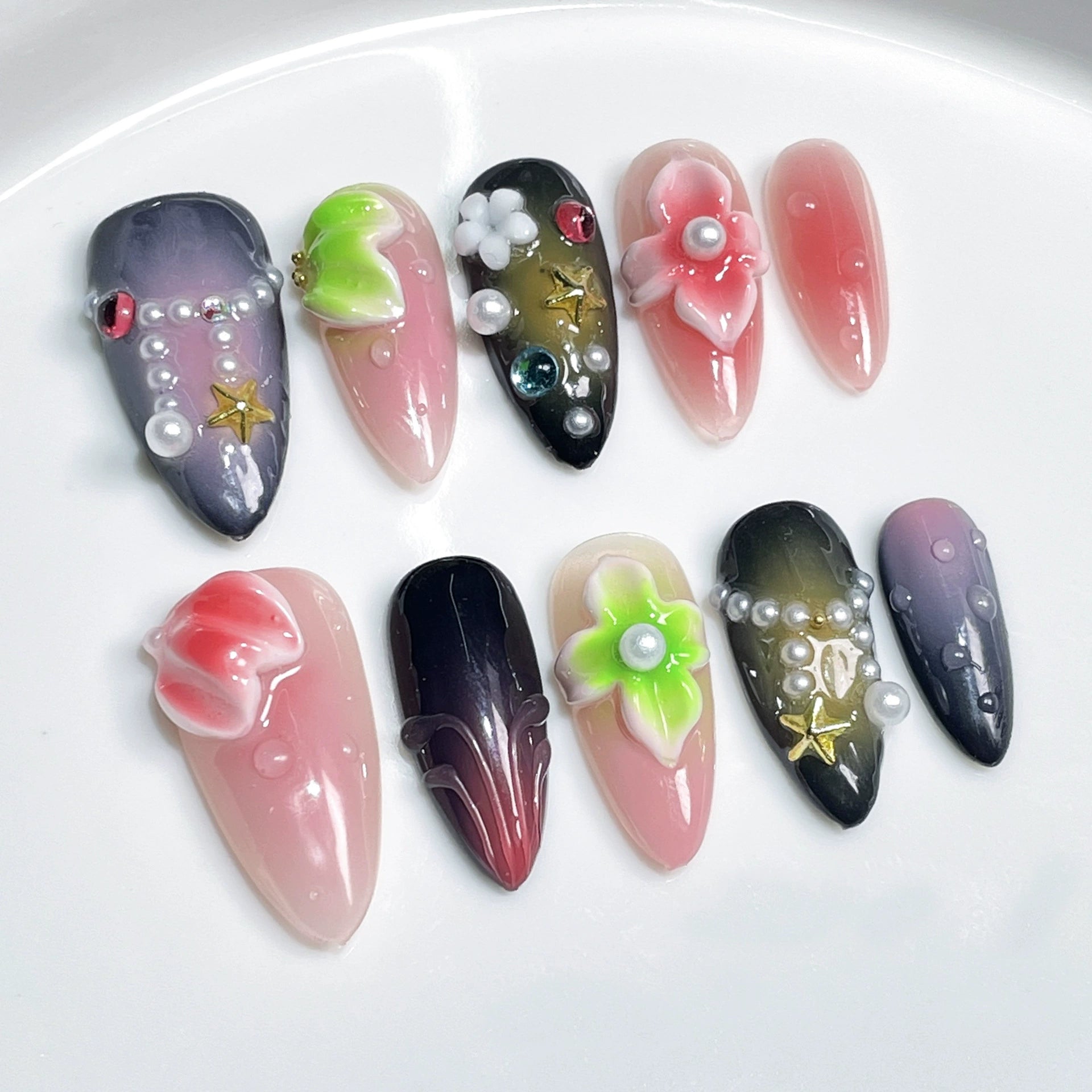 3D Mystic Gradient Press-On Nails | Vintage Floral Nail Art with Pearls & Rhinestones | Dreamy Nails for Art Exhibition & Party