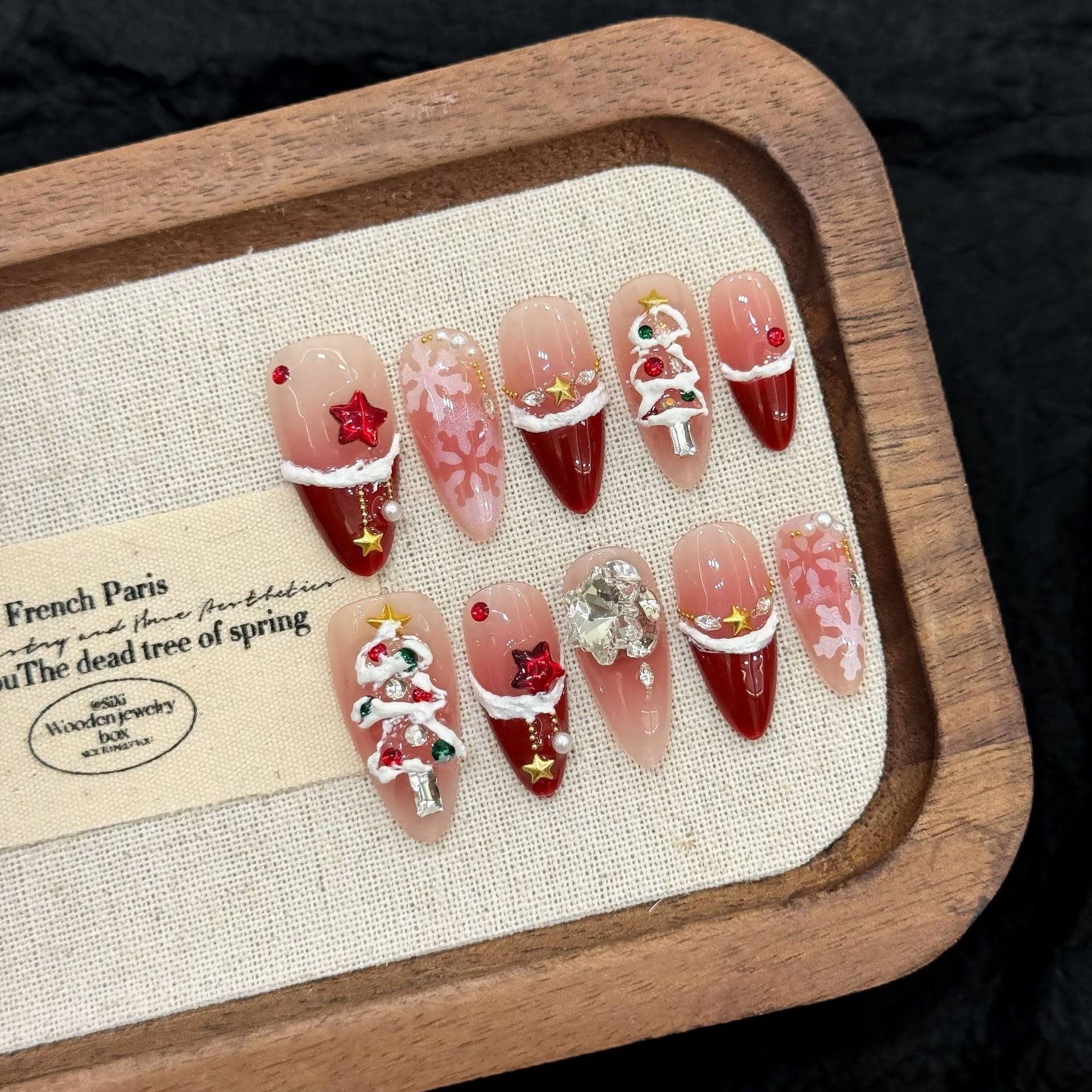 CHRISMAS NAILS-TEN PIECES OF HANDCRAFTED PRESS ON NAIL
