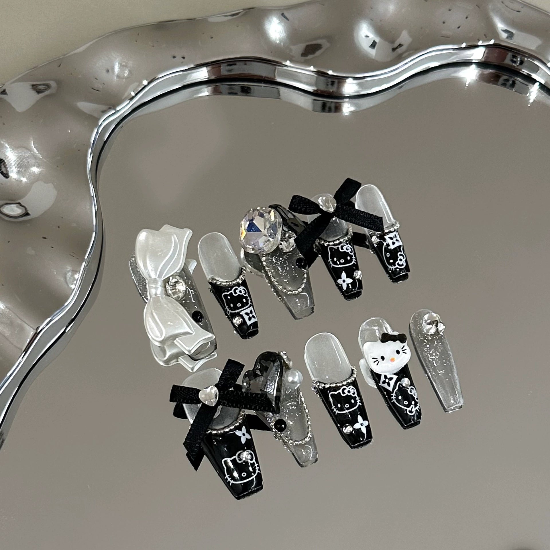 Cute & Chic Hello Kitty Press-On Nails - Black, White & Transparent with 3D Figurines, Bows, Rhinestones & Hand-Painted Designs | Fun & Fashionable Nail Art for Daily Wear & Parties