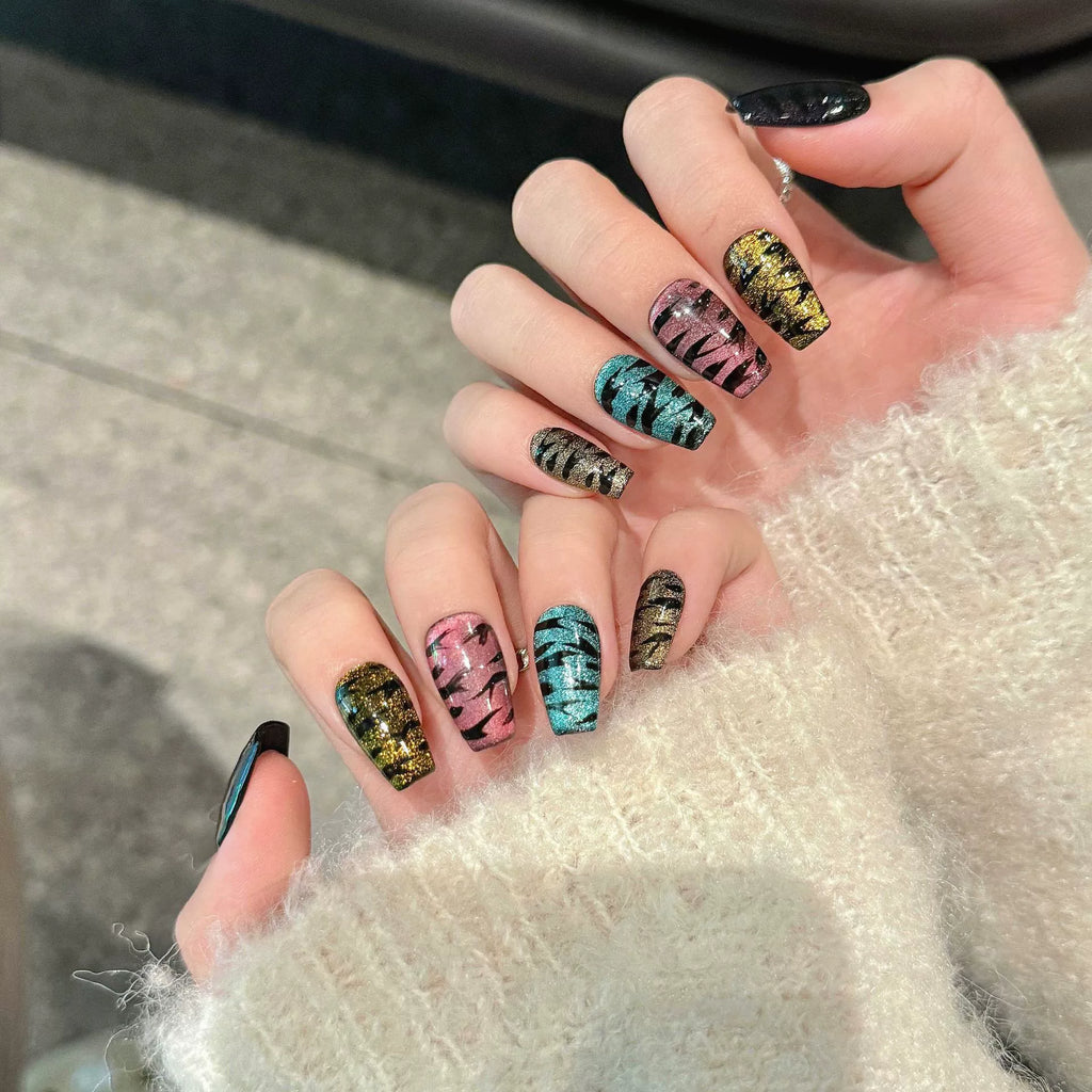 HALLOWEEN NAILS-TEN PIECES OF HANDCRAFTED PRESS ON NAIL