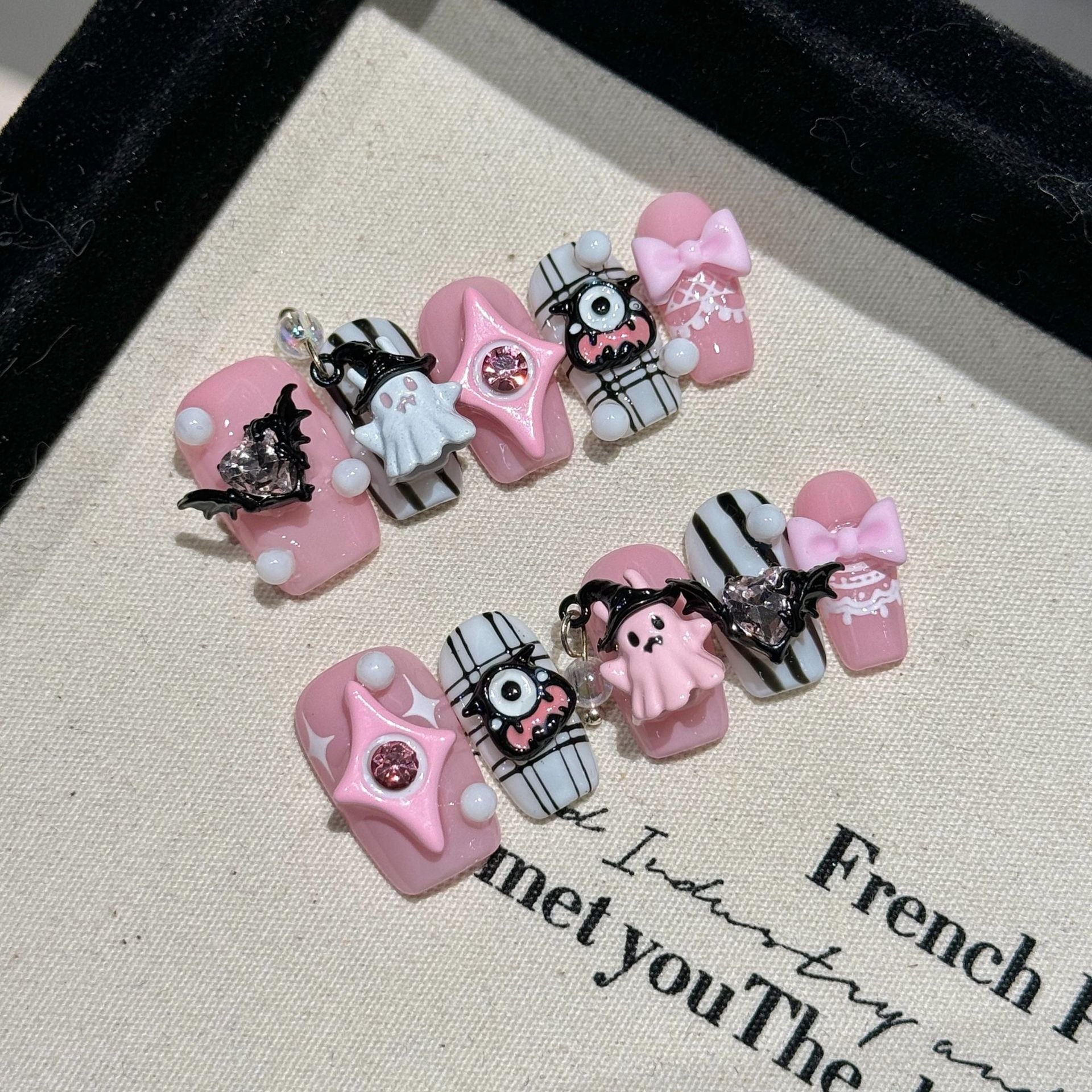 HALLOWEEN NAILS-TEN PIECES OF HANDCRAFTED PRESS ON NAIL